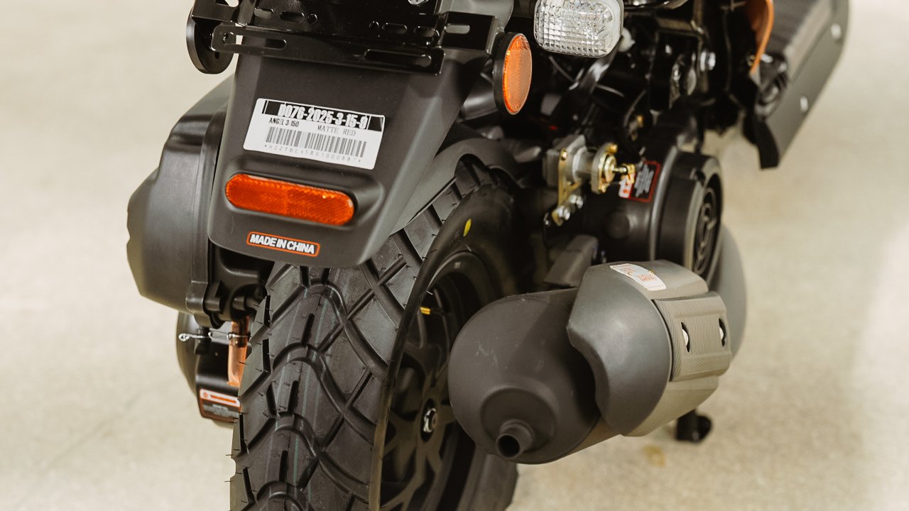 XTR 150 GRIS CLARO (1)