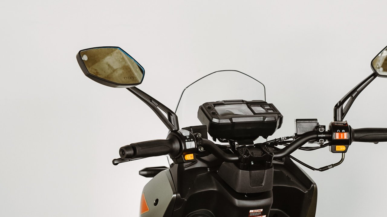 XTR 150 GRIS CLARO (2)